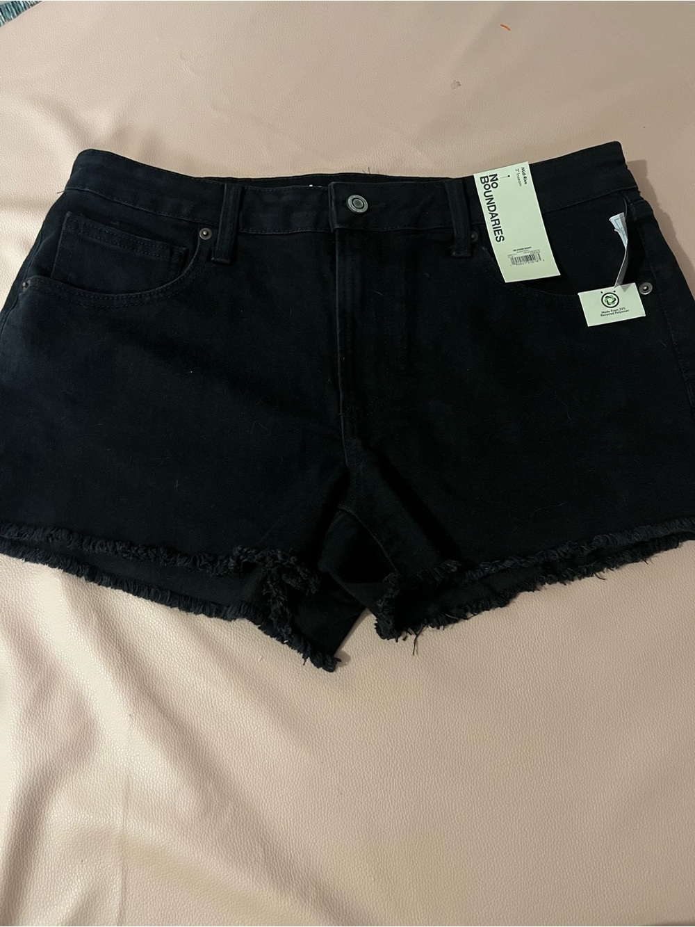 No Boundaries Black Frayed Hem Jean Shorts